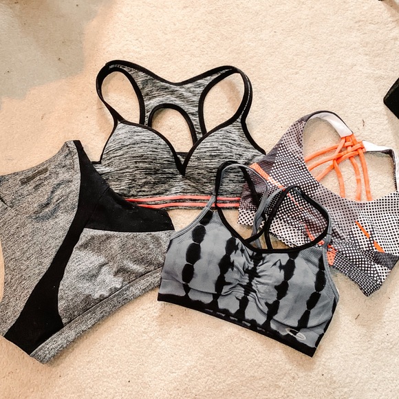 • s p o r t s b r a b u n d l e • - Picture 1 of 5